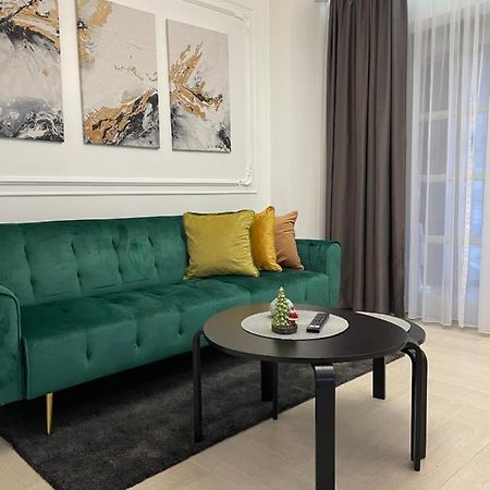 Luxury City Studios Curtea de Argeş Exteriör bild