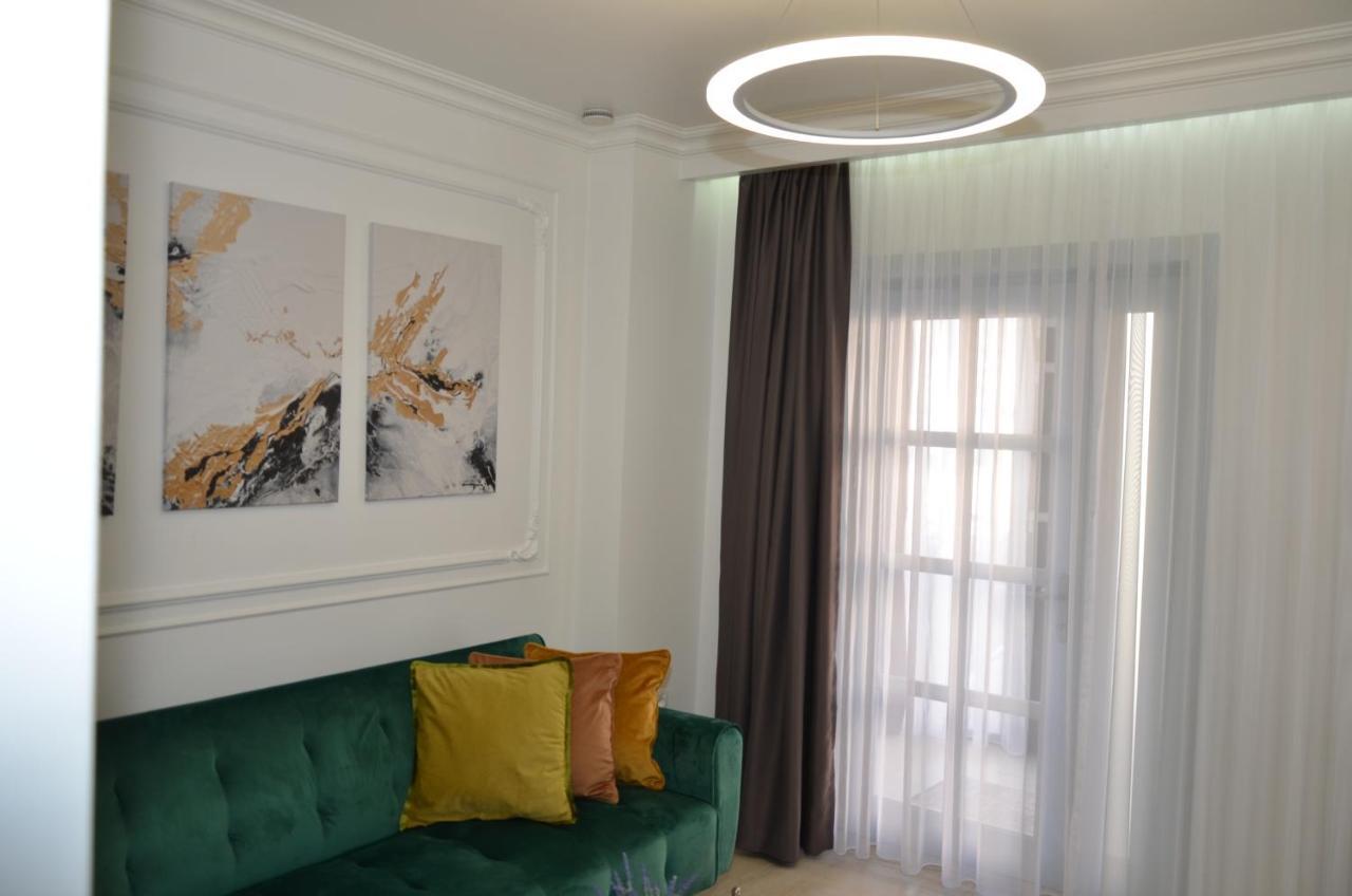 Luxury City Studios Curtea de Argeş Exteriör bild